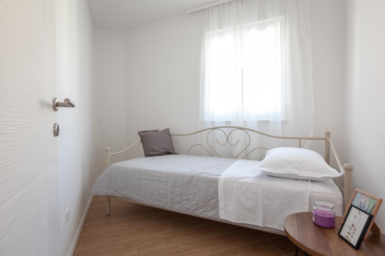 Ivmalu Apartments Tučepi المظهر الخارجي الصورة