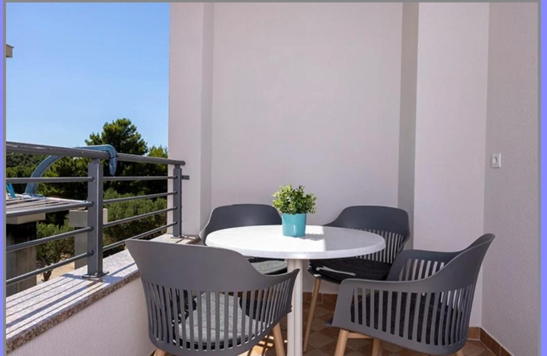 Ivmalu Apartments Tučepi المظهر الخارجي الصورة