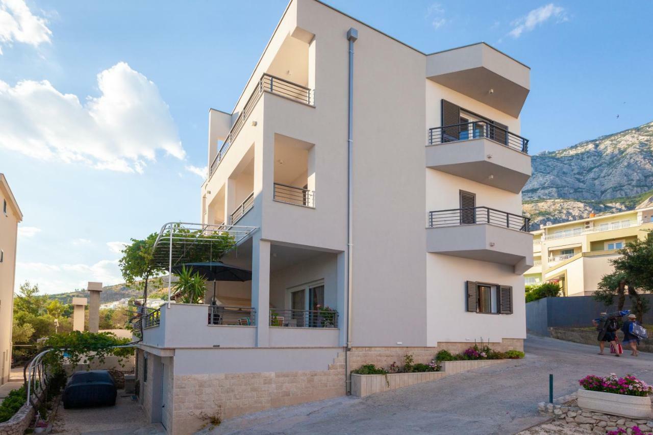 Ivmalu Apartments Tučepi المظهر الخارجي الصورة